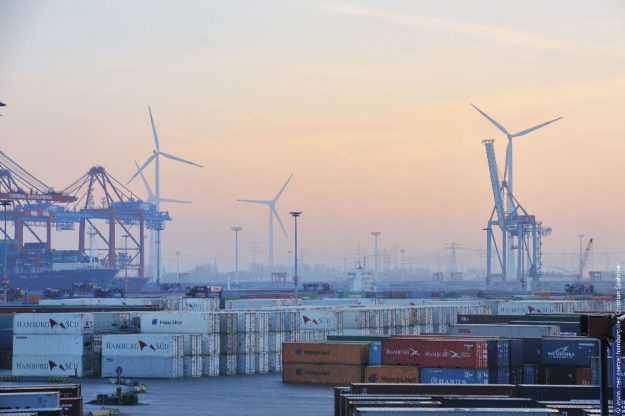 Sektorenkopplung: NEW 4.0 verbindet mit der Metropolregion Hamburg und dem Küstenland Schleswig-Holstein eine Verbrauchsregion mit einer Erzeugungsregion für Windenergie. 